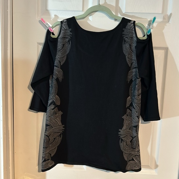 Laura size XL Cold Shoulder small sparkly jewelled Top - Picture 3 of 10